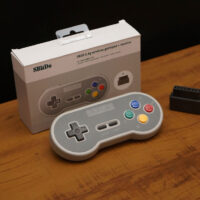 Controle 8Bitdo Super Famicom